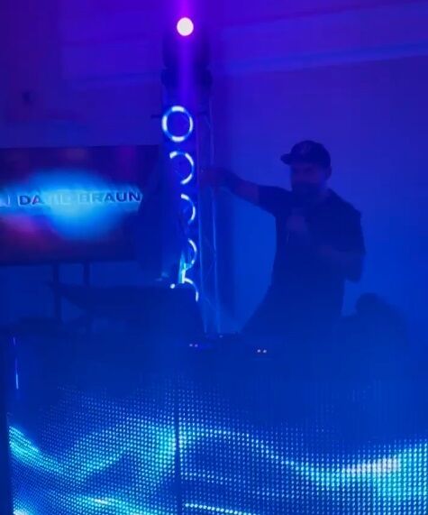 Ди-джей Арахамия. dqxikeidqxidqrant