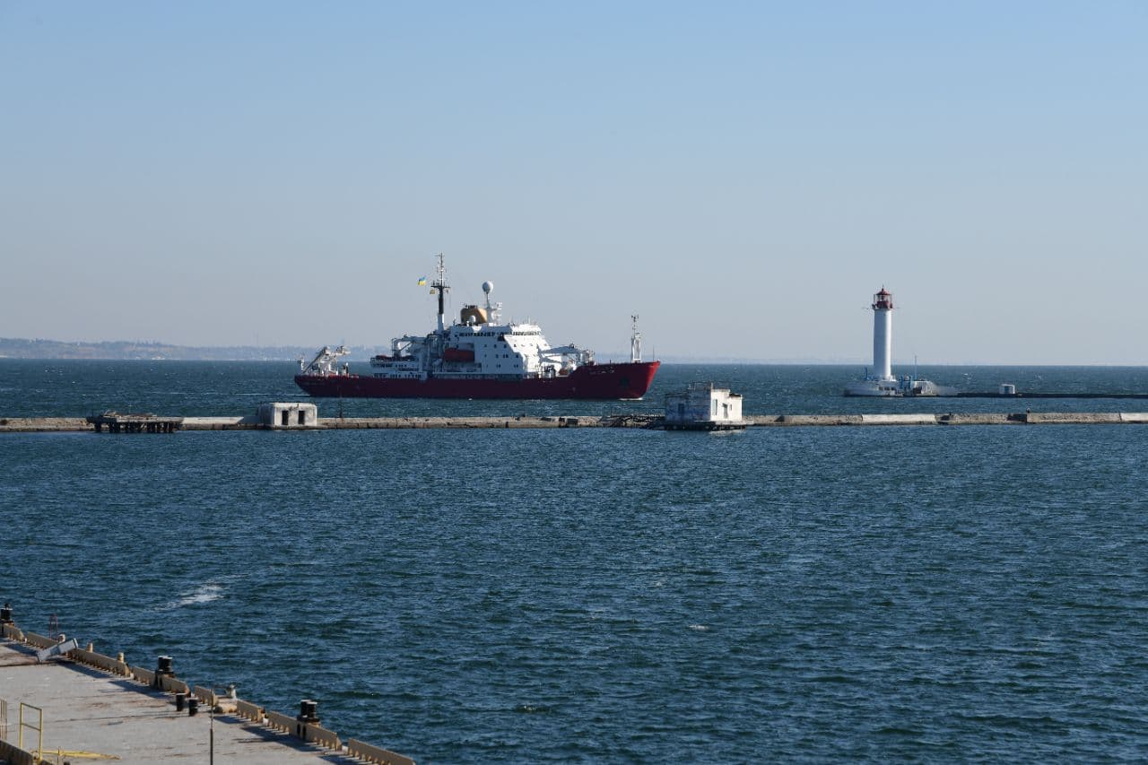   James Clark Ross    () - 3 - 