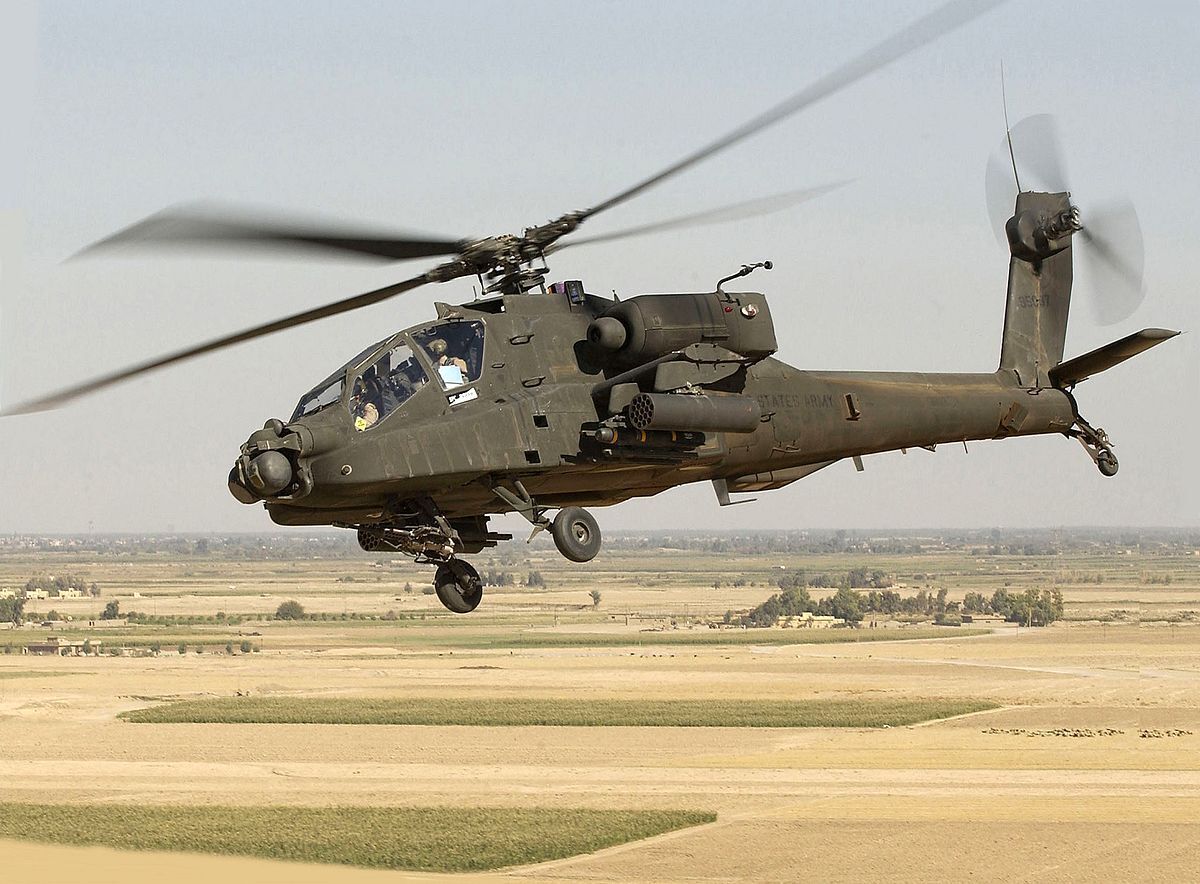 McDonnell Douglas AH-64 Apache. dqxikeidqxidqeant