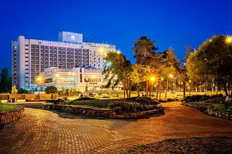 Киевлянин играл в покер в гостинице dqxikeidqxidqrant