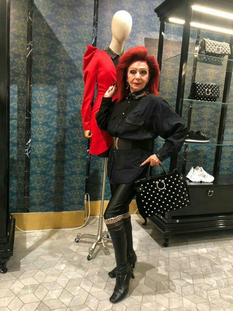 Елена Волк участвовала в фотосессиях.