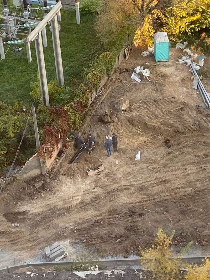 На территории ЖК продолжается строительство. dqxikeidqxiqttant