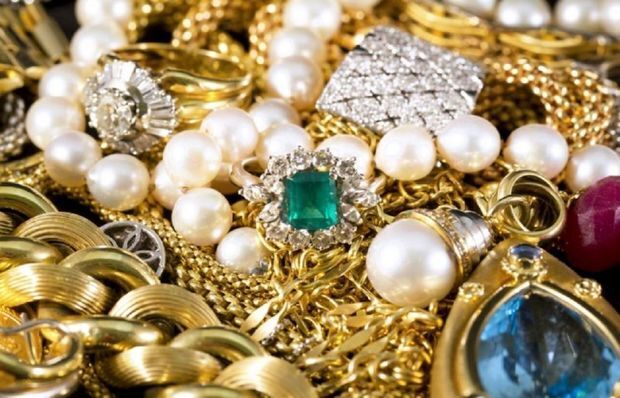 Воры охотятся за деньгами и украшениями. dqxikeidqxidqeant