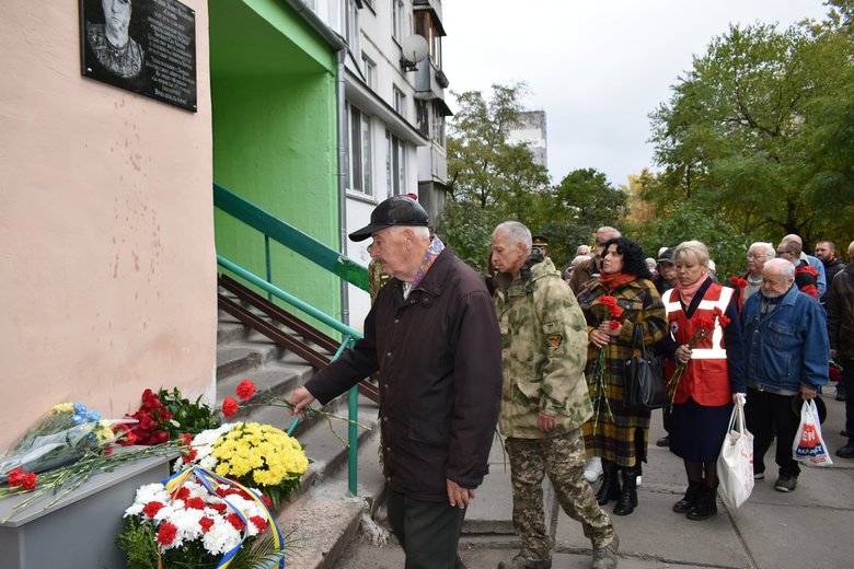 Мемориальную доску разведчику 30-й ОМБр Леониду Добрянскому открыли в Киеве 03