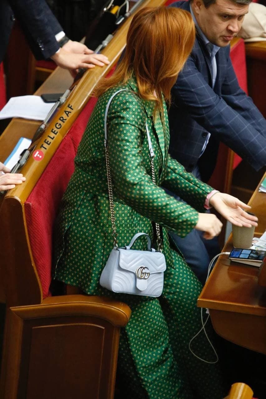 Нардеп Шкрум с сумкой Gucci в Раде