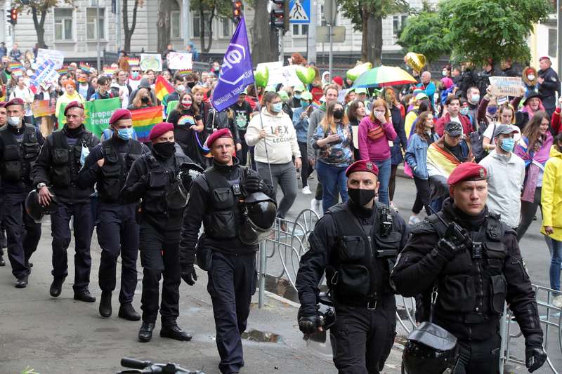 <b>В моей жизни встретилась полиция — что делать?</b> Редакция Забороны про истории из жизни, в которых фигурировали правоохранители - Заборона gettyimages 1235379837 - <b>В моей жизни встретилась полиция — что делать?</b> Редакция Забороны про истории из жизни, в которых фигурировали правоохранители - Заборона