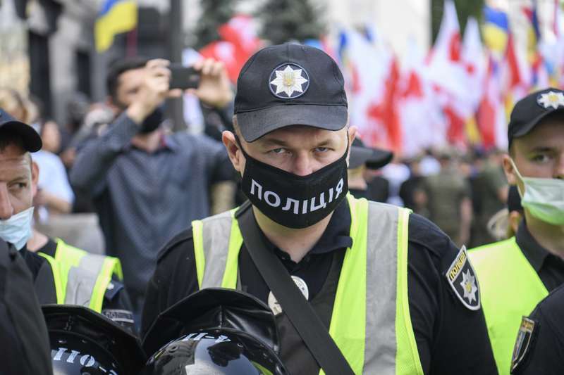 <b>В моей жизни встретилась полиция — что делать?</b> Редакция Забороны про истории из жизни, в которых фигурировали правоохранители - Заборона gettyimages 1220622296 - <b>В моей жизни встретилась полиция — что делать?</b> Редакция Забороны про истории из жизни, в которых фигурировали правоохранители - Заборона