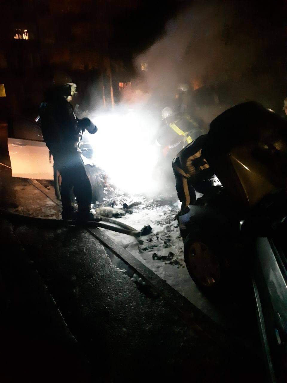 у Білій Церкві згоріли машини dqxikeidqxidqrant