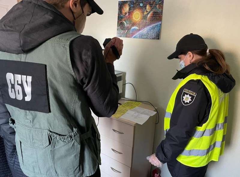 Стоила такая услуга - 3 тысячи гривен. dqxikeidqxidqeant