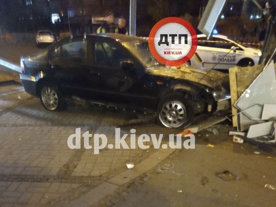 Пассажиры не пострадали.