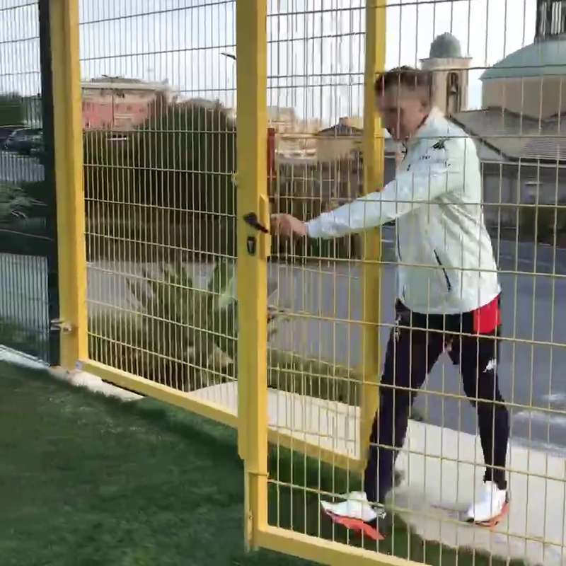 Андрей Шевченко входит на базу dqxikeidqxidqeant