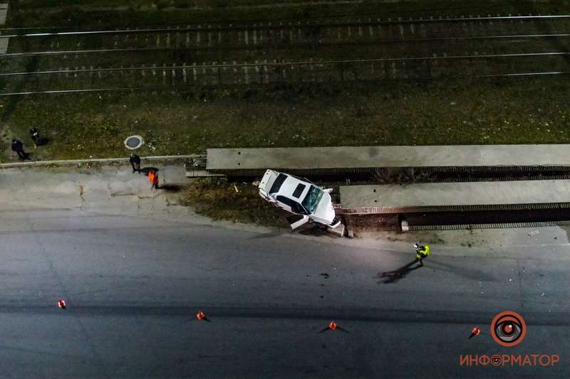 ДТП в Днепре. Фото: Информатор dqxikeidqxidqrant