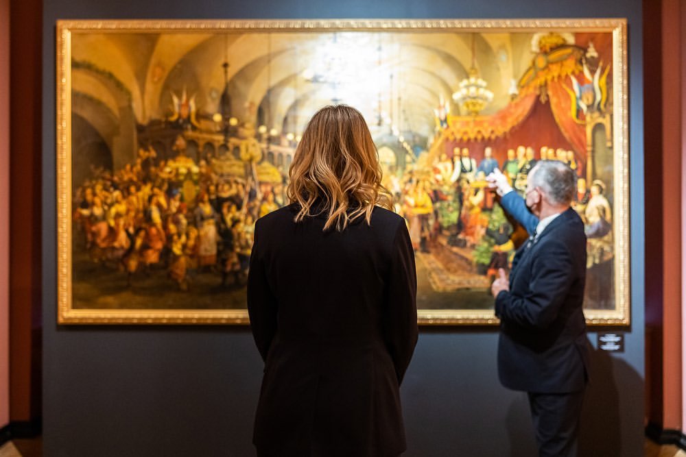 Безупречна: Елена Зеленская демонстрирует лаконичный образ total black