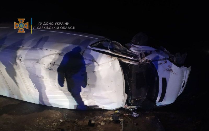 Ford Transit перевернулся на трассе dqxikeidqxidqeant