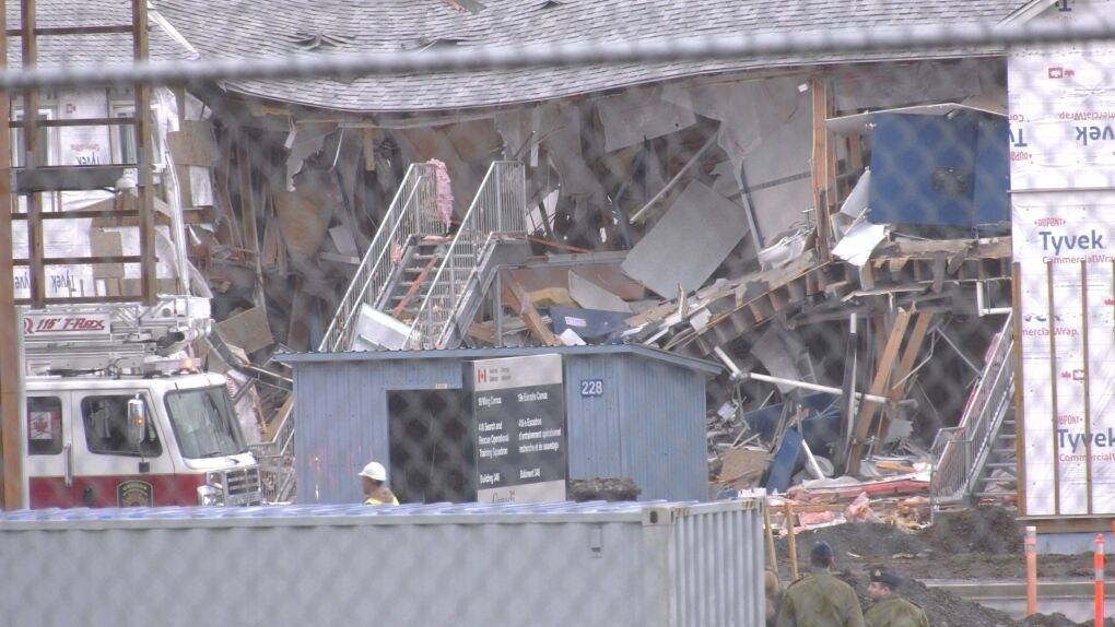 В результате взрыва пострадали 10 человек