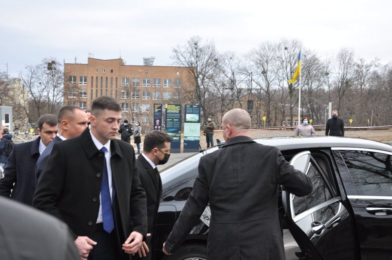            01 dqxikeidqxiqhtant