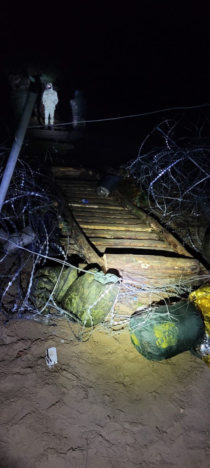 40      dqxikeidqxiqhtant