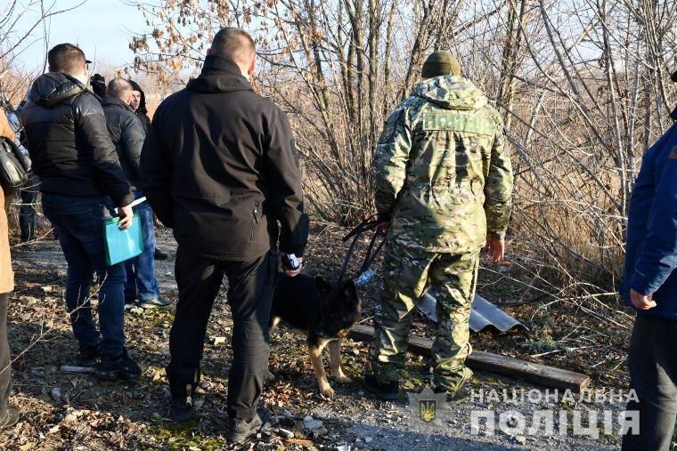 Мужчину отнесли на заброшенный завод.