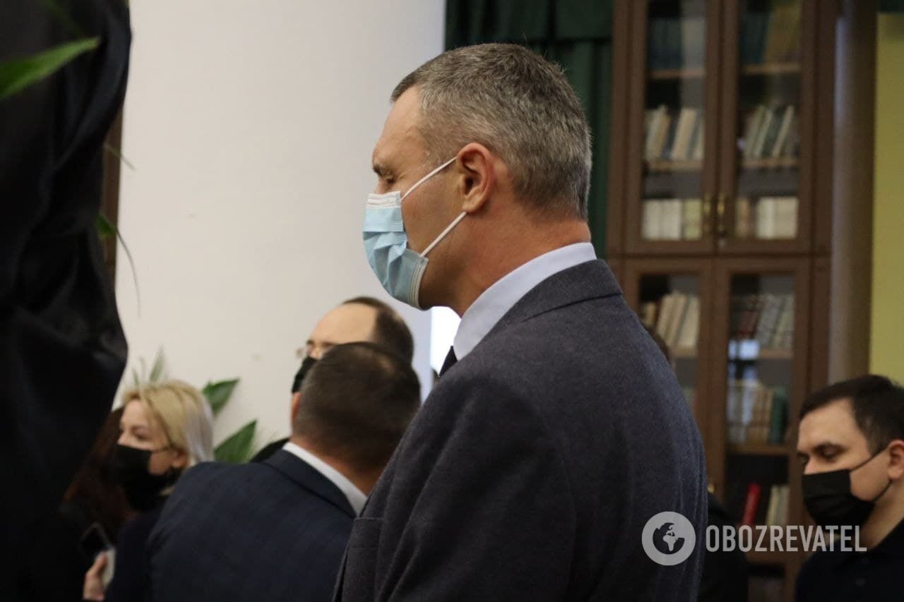 Виталий Кличко пришел попрощаться с Александром Омельченко.