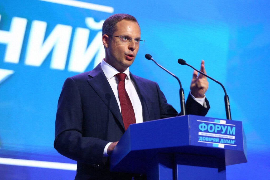 883511 1024x683 - <b>Новый замглавы Офиса президента Украины Ростислав Шурма подмял под себя Запорожье, но поссорился с Ахметовым и пришел к Зеленскому. </b> Профайл Забороны - Заборона