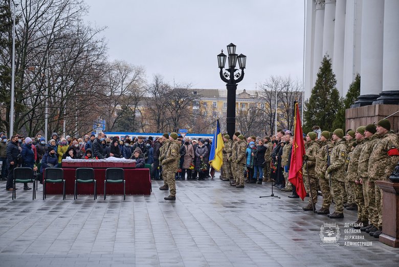 Церемония прощания с погибшим воином 93-й ОМБр Валерием Геровкиным прошла в Краматорске 04