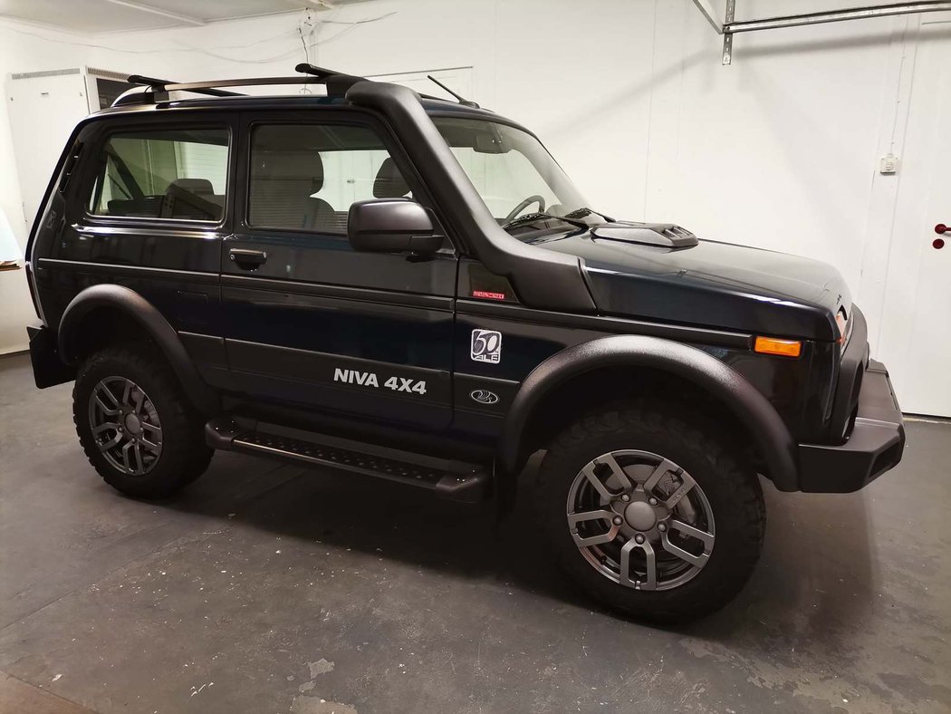    Lada Niva  20 000 