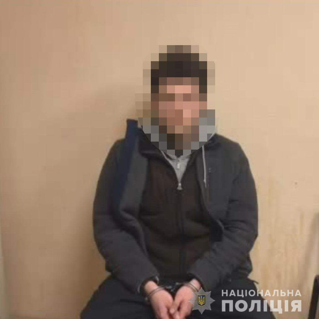 Чоловік вбив мачуху в Одесі dqxikeidqxidqeant