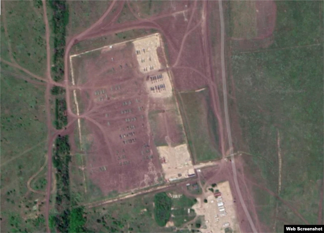 Місце зберігання техніки та артилерії