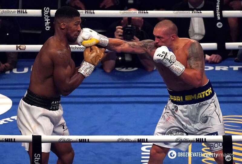 Бой Джошуа и Усика.