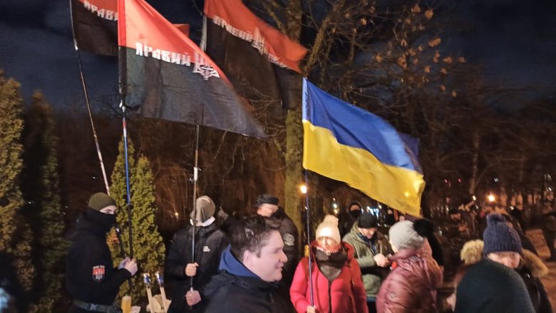 Факельное шествие в честь дня рождения Степана Бандеры состоялось в центре Киева 06