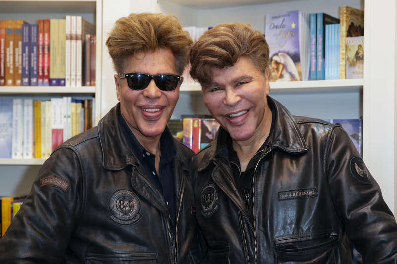 Григорий (слева) и Игорь Богдановы, 2015 год