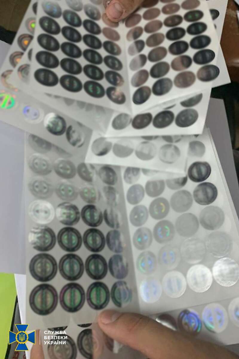     COVID- dqxikeidqxidqrant