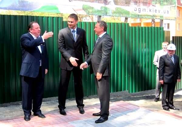 Фото: Взяточник Петр Мельник dqxikeidqxidqeant