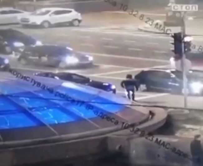 Момент аварии зафиксировали видеокамеры.