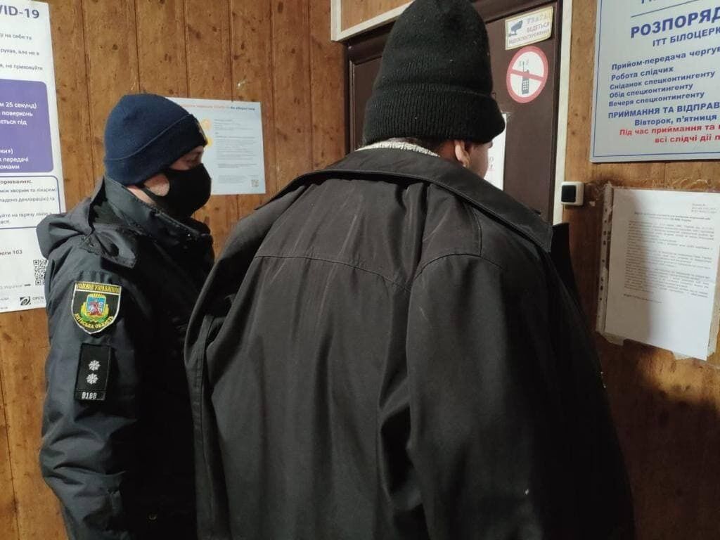 Мужчину оперативно нашли задержали.