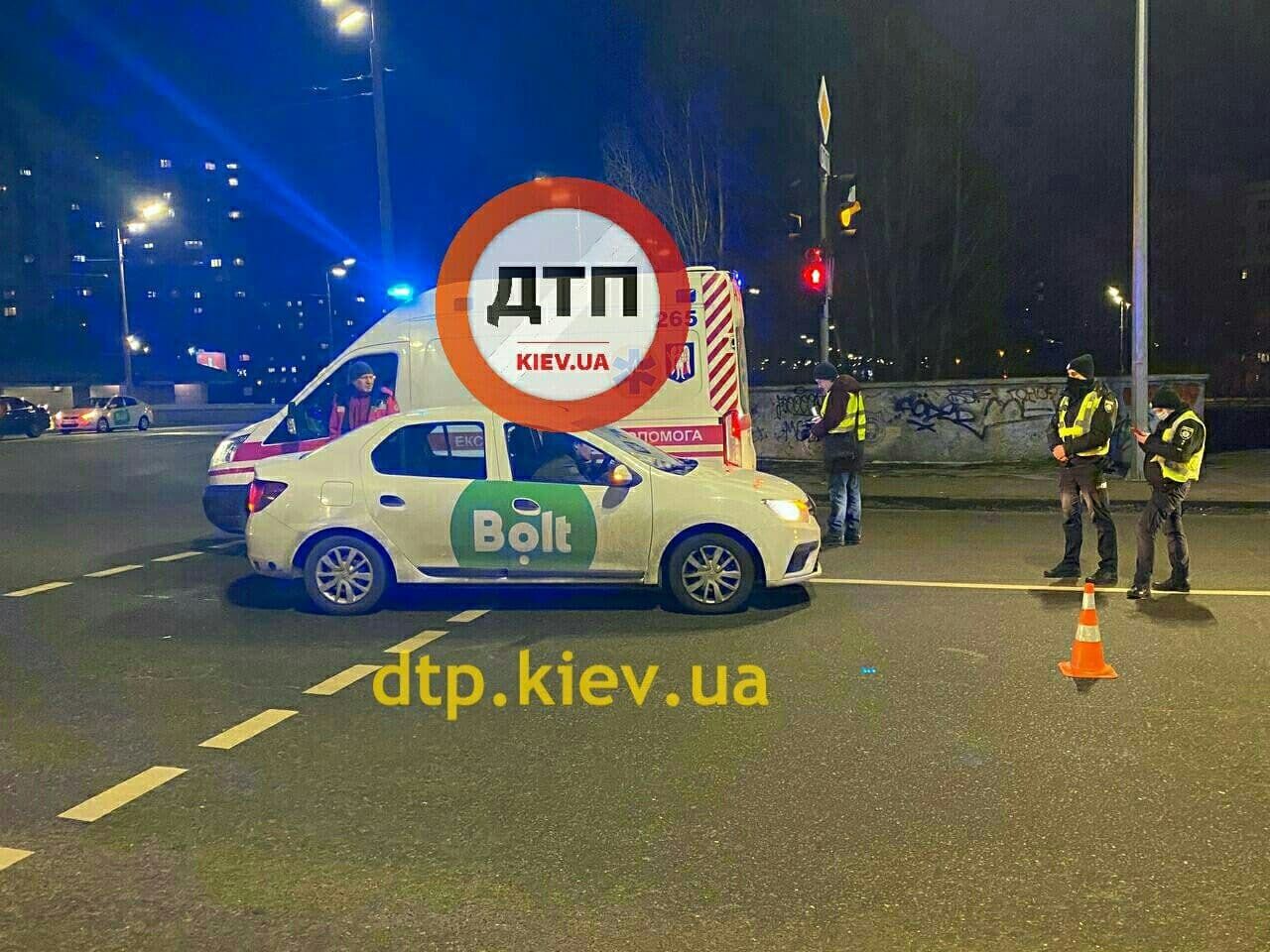 Авария произошла на улице Оноре де Бальзака. dqxikeidqxidqrant