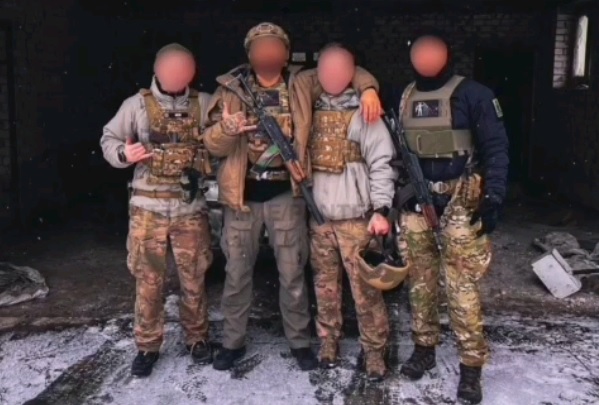 Россия готовит диверсию на Донбассе под видом спецоперации "американских наемников" dqxikeidqxidqeant