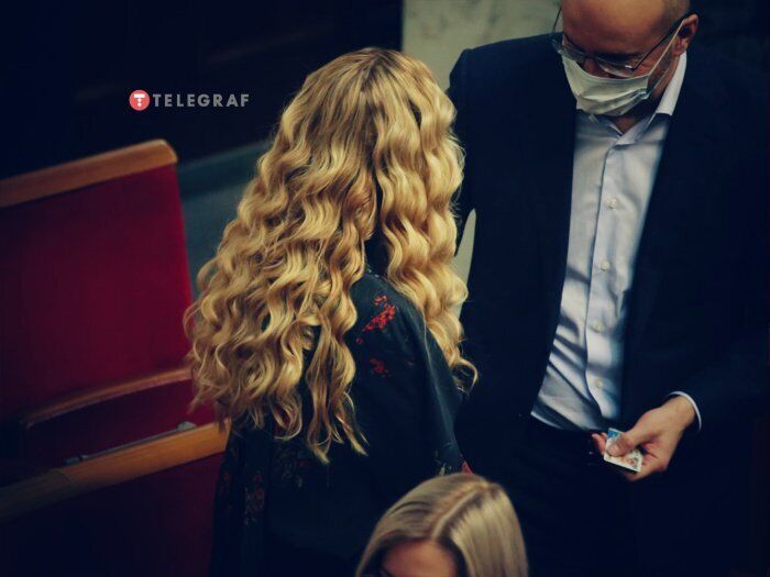 Скороход покрасила русые волосы в блонд и сменила прическу dqxikeidqxidqrant