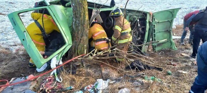 Два пассажира "Таврии" погибли, водитель и еще один пассажир в больнице dqxikeidqxidqrant