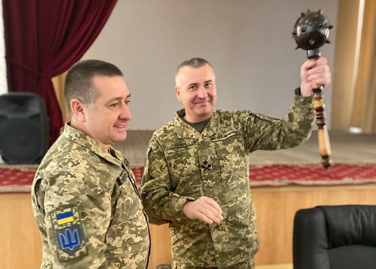     .  (). : https://www.ukrmilitary.com