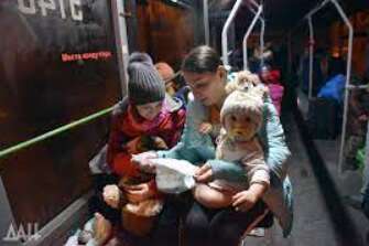 Прикрываются детьми и женщинами: эти фото показывают цинизм боевиков "ДНР"