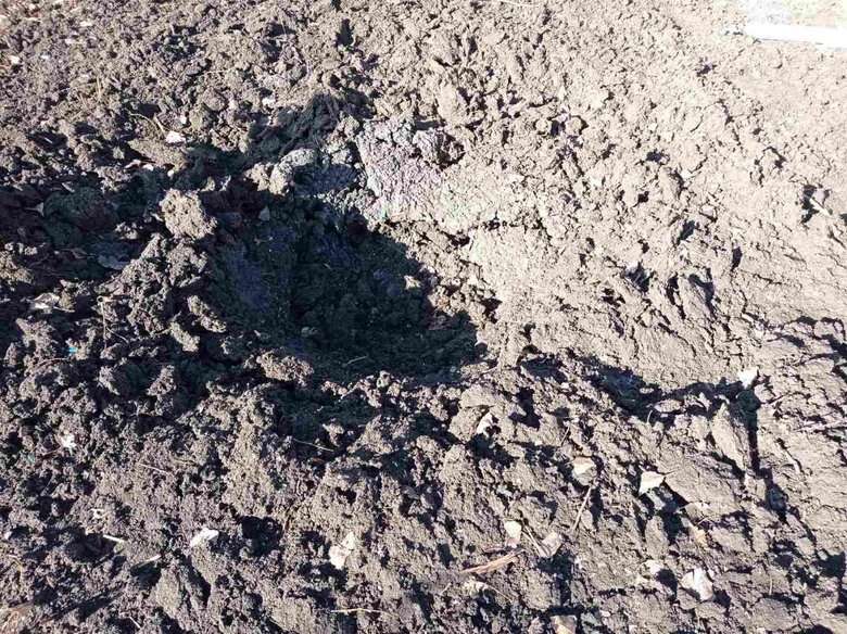 Последствия утреннего обстрела войсками РФ окрестностей Марьинки 05