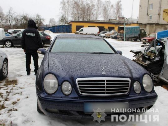 Мерседес dqxikeidqxidqeant