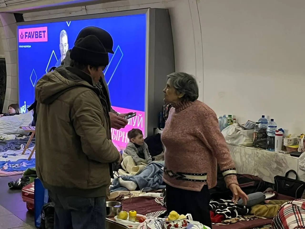 Журналисты пообщались с жителями Киева.