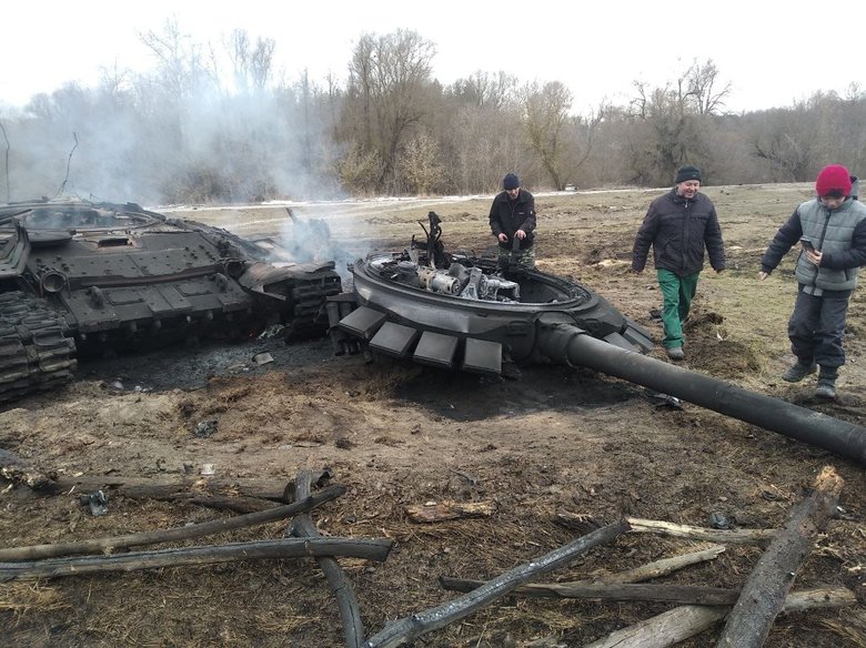 Защитники Украины вдребезги разбили танковую колонну оккупантов в Сумской области, - 93-я ОМБр 03