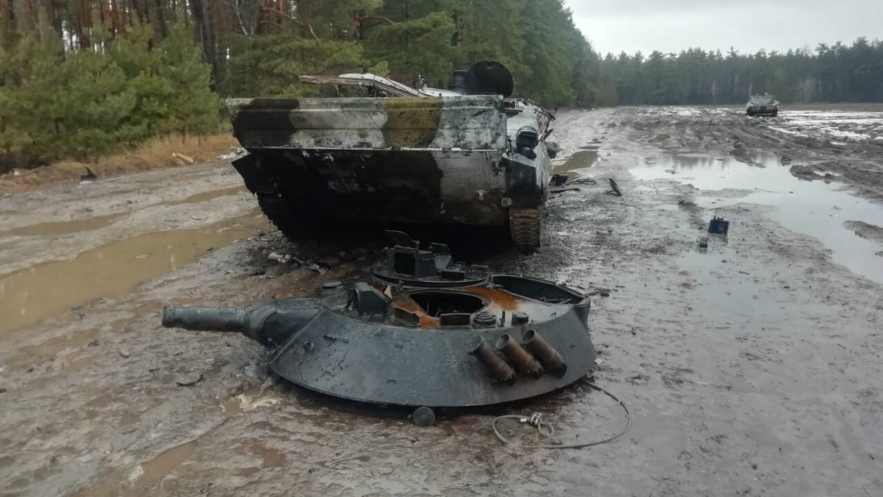   . : facebook.com/93OMBr