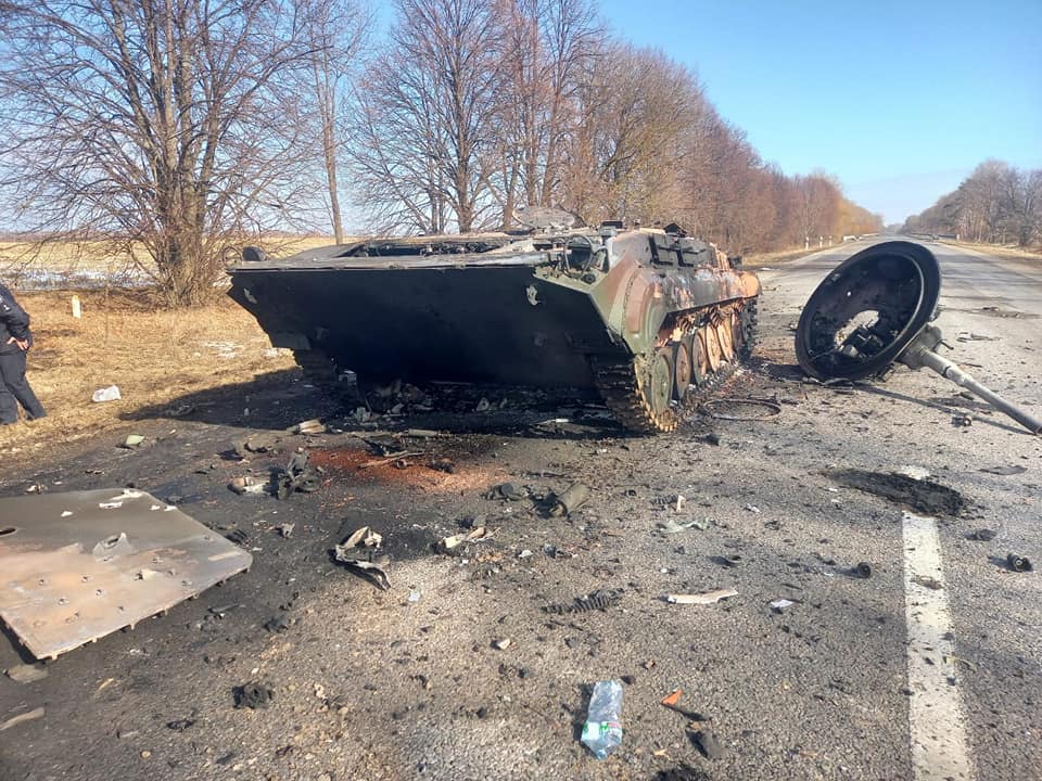 В Сумской области уничтожили технику рашистов, которая направлялась в Киев (фото)