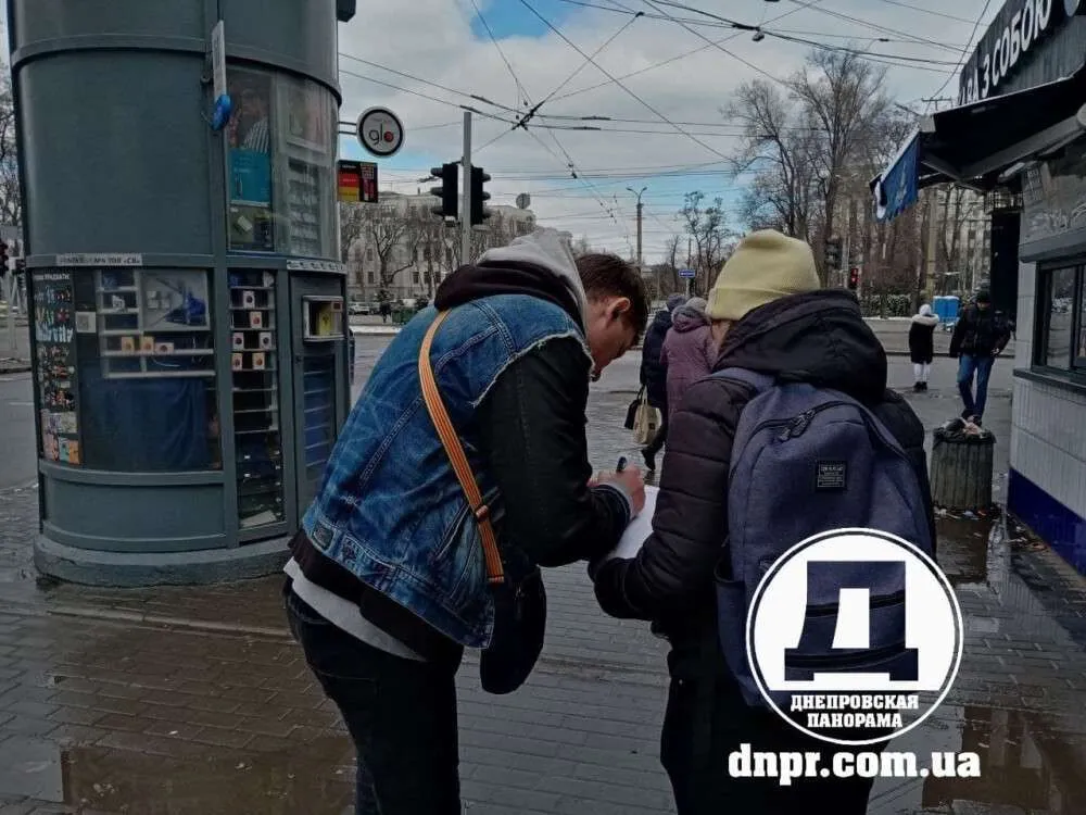 В Днепре люди массово подписали обращение в НАТО из-за закрытого неба dqxikeidqxidqeant