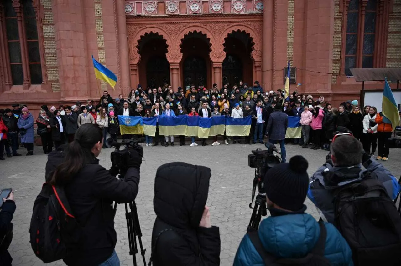 Закрыть воздушное пространство над Украиной, единственный вариант безопасности для мирных жителей dqxikeidqxidqeant