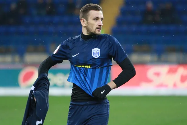 Футболист "Десны" Андрей Тотовицкий.